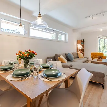 Vacationclub - Szklarska Park Vacationhome 3 * シクラルスカ・ポレンバ